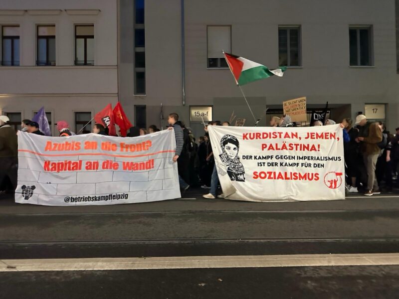 „Jetzt erst recht" — Rote Gruppen und die Grenzen linker Debatte 1 Demo Leipzig